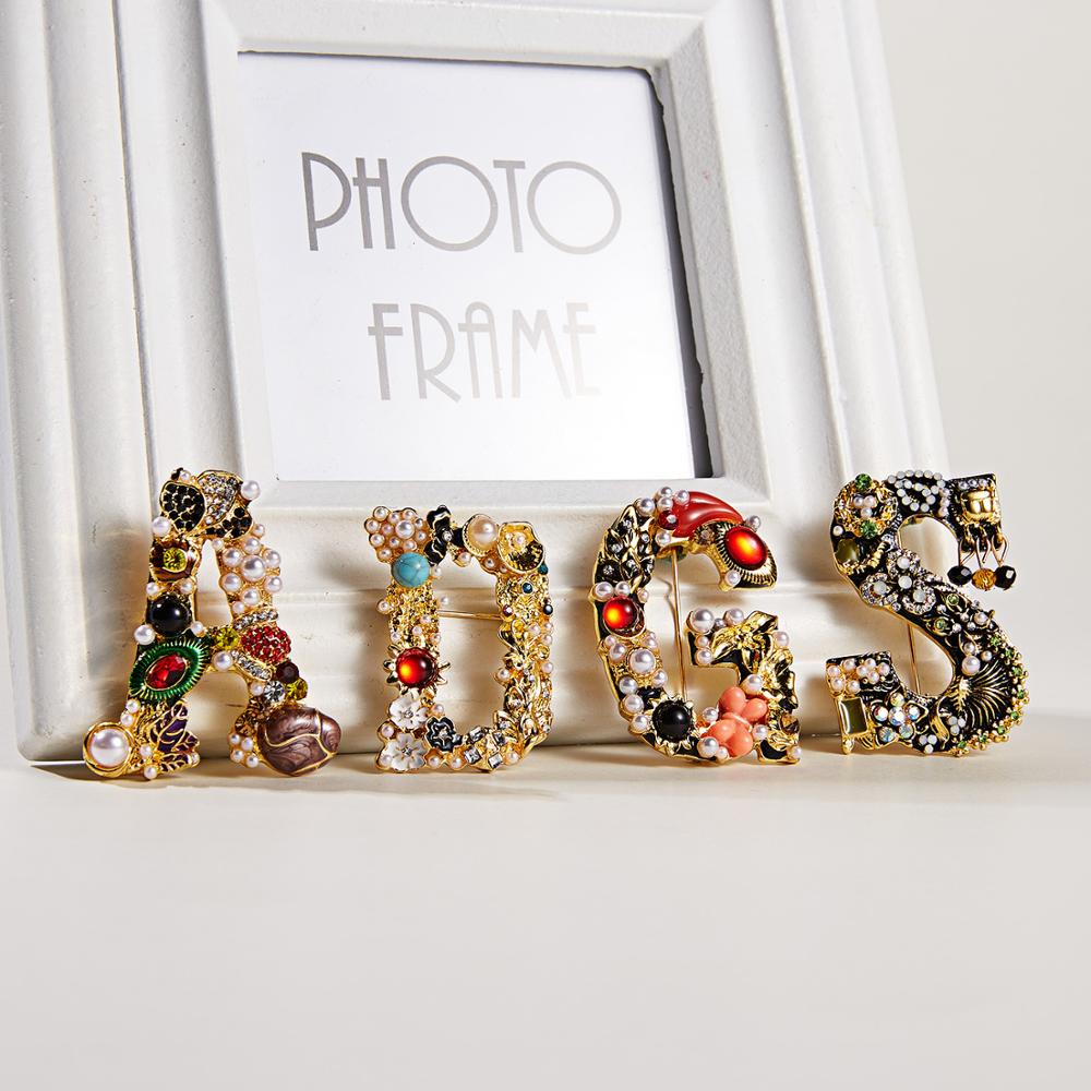 Embroidery Letter M - Mode émail perle strass lettre initiales