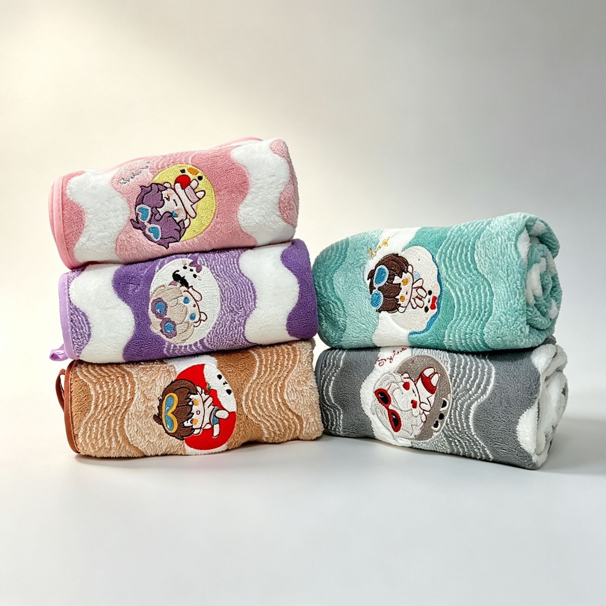 Embroidery Thread - Serviette de toilette en polaire corail