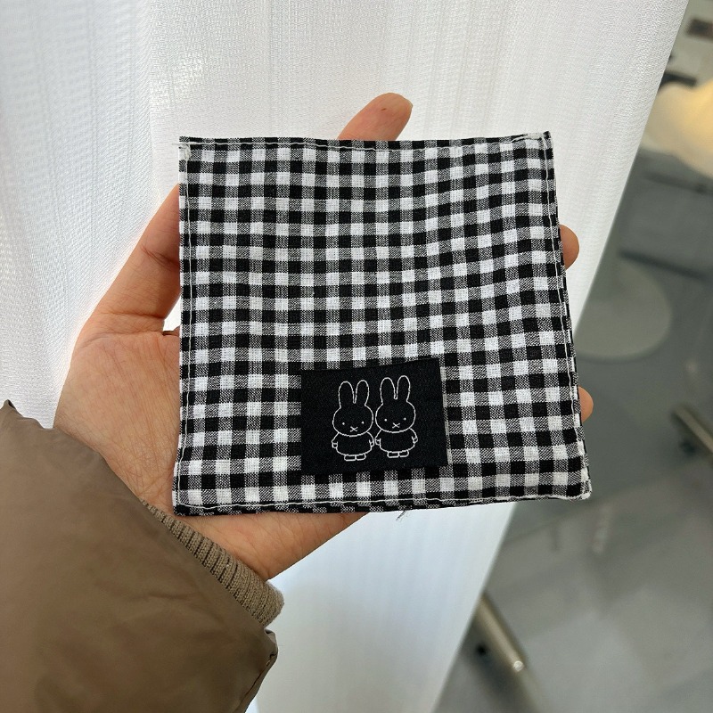 Sous-verres en tissu de la sér - Embroidery Room avis et prix