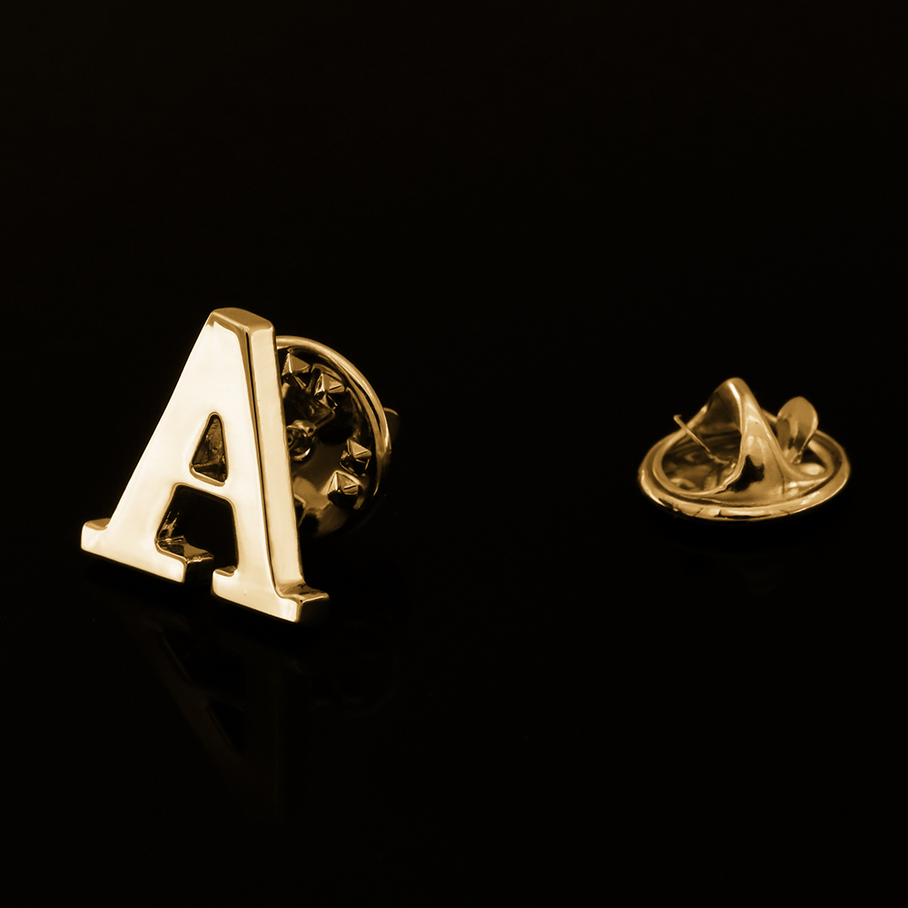 Broche en laiton de qualité av - Embroidery Letter M avis et prix