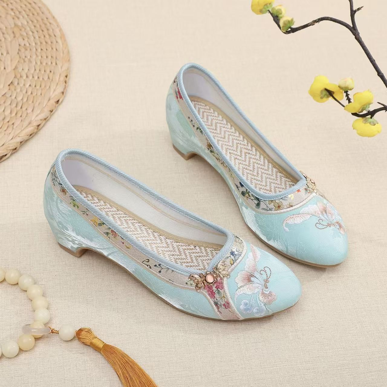 Chaussures Cheongsam brodées à - Embroidery Fabric avis et prix
