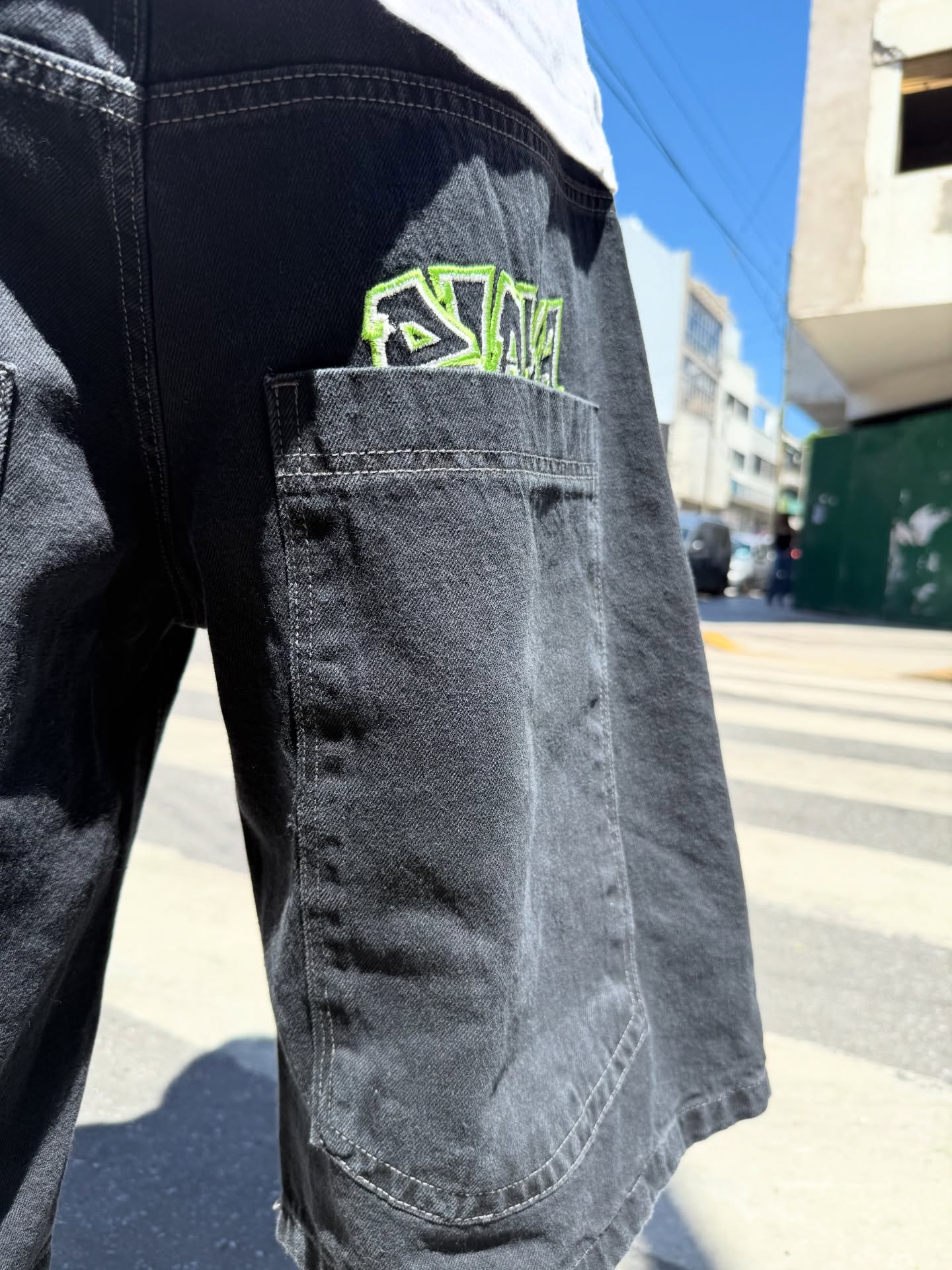 Y2K vert crâne Denim jean cour - Embroidery On Jeans avis et prix