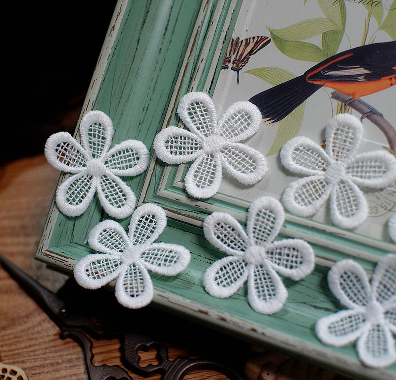 Tissu de dentelle de fleur bla - Embroidery Letter M avis et prix