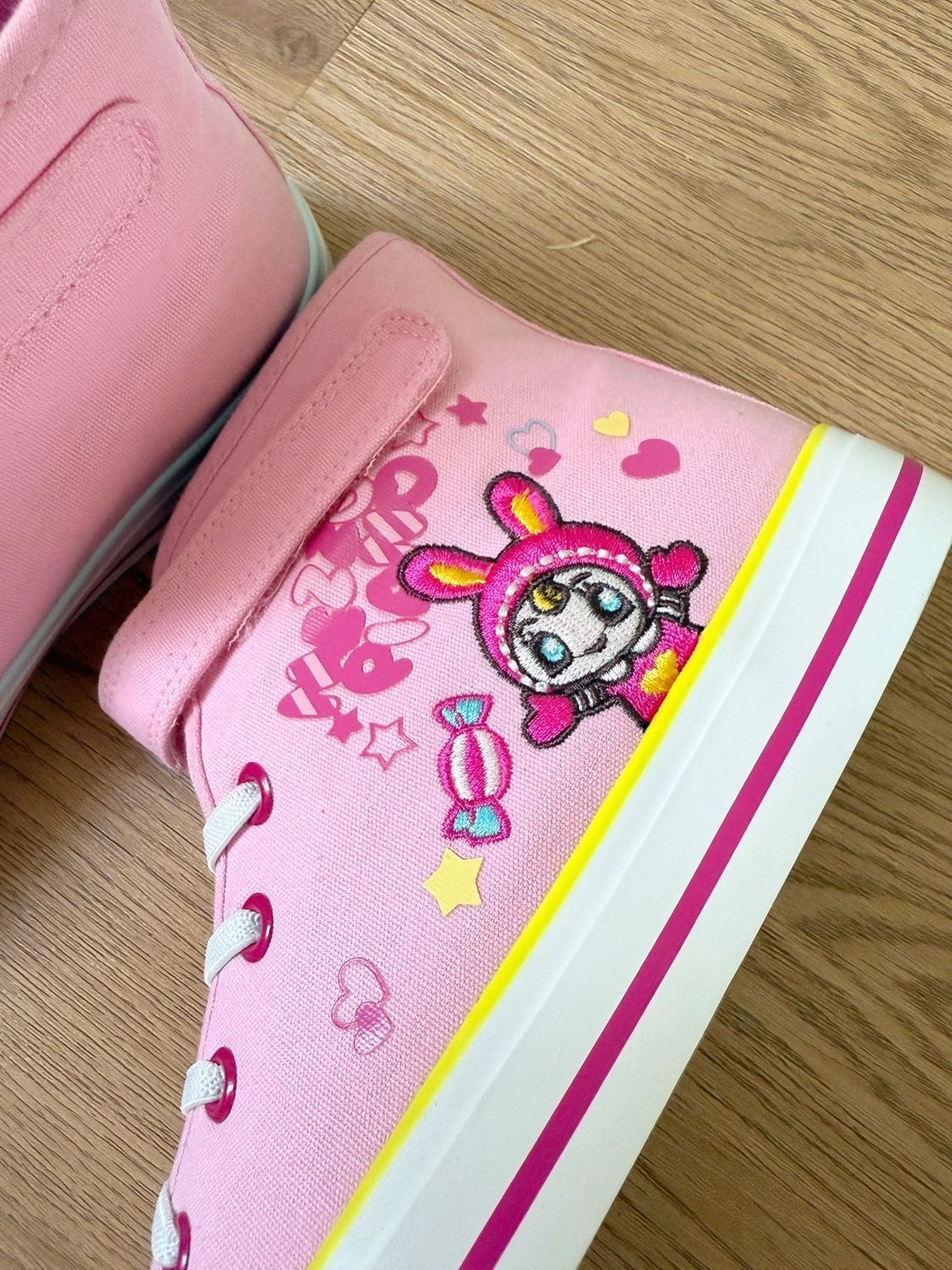 Nouvelles baskets montantes en - Embroidery Fabric avis et prix
