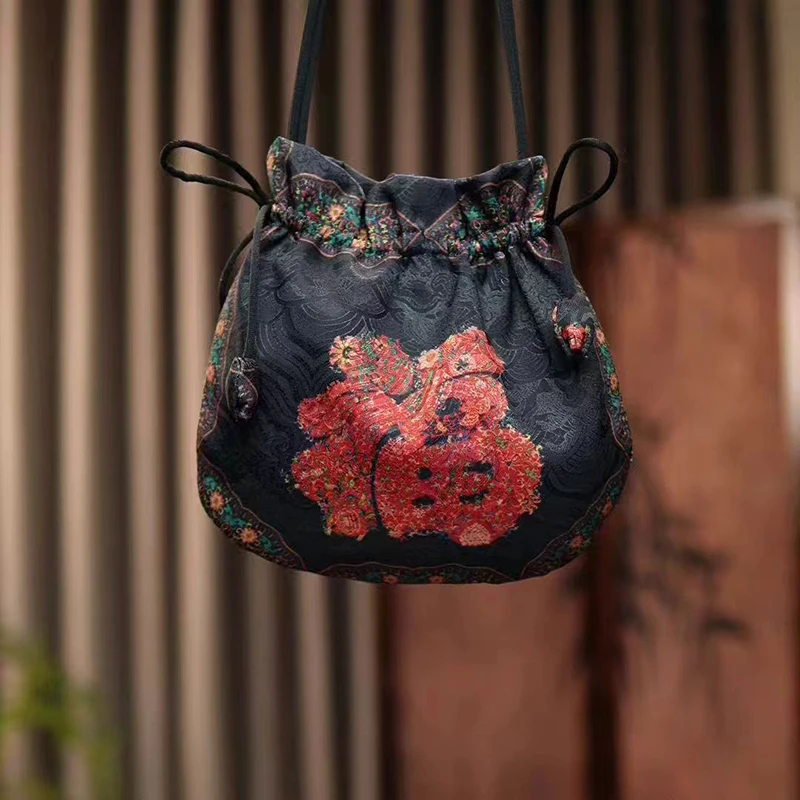 Sac à téléphone et porte-monna - Embroidery Wallet avis et prix