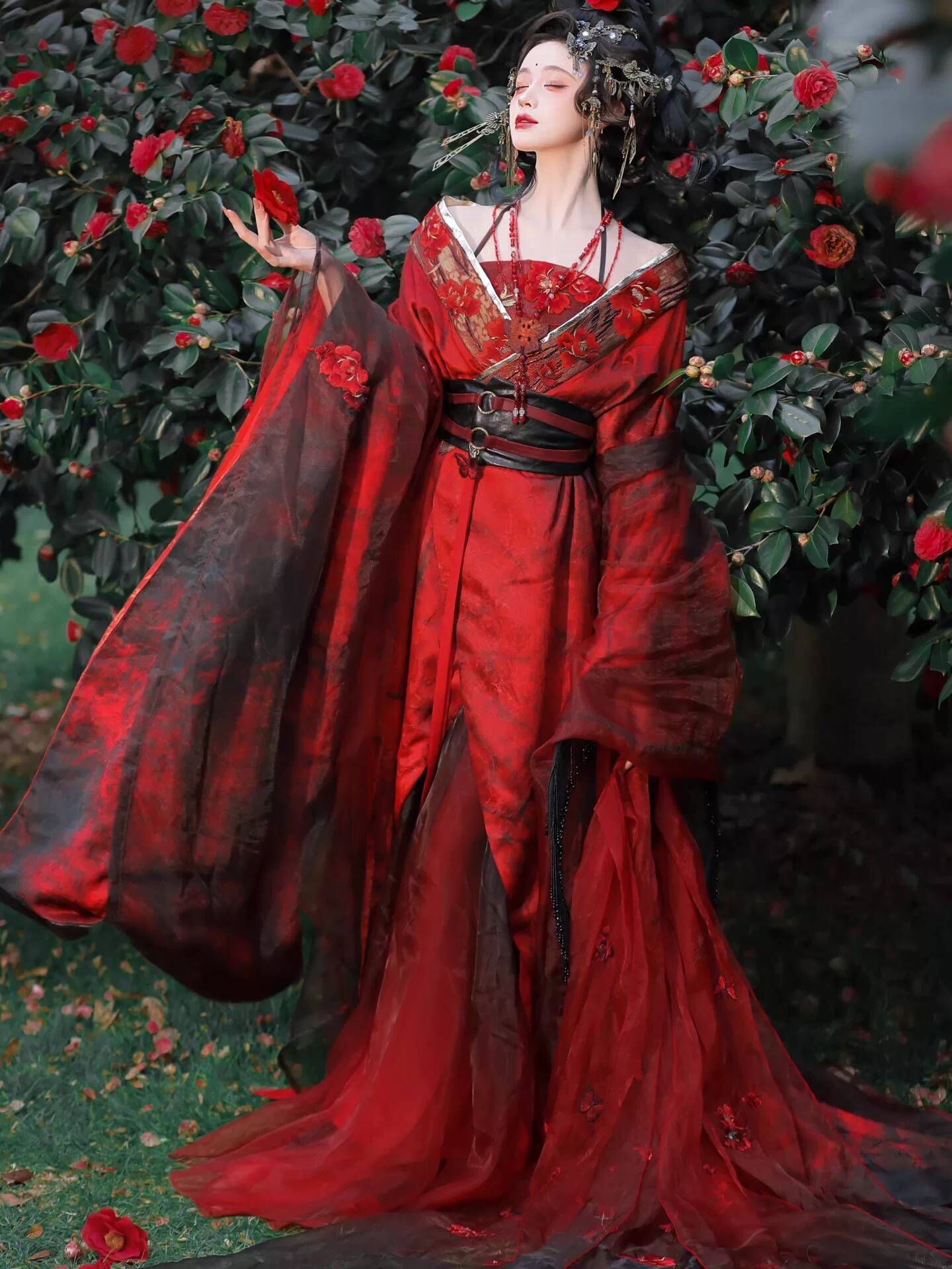 Nouvelle Robe Hanfu Rouge Datu - Embroidery Red avis et prix