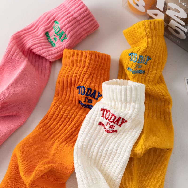 Chaussettes de sport mi-tube e - Embroidery Letter M avis et prix