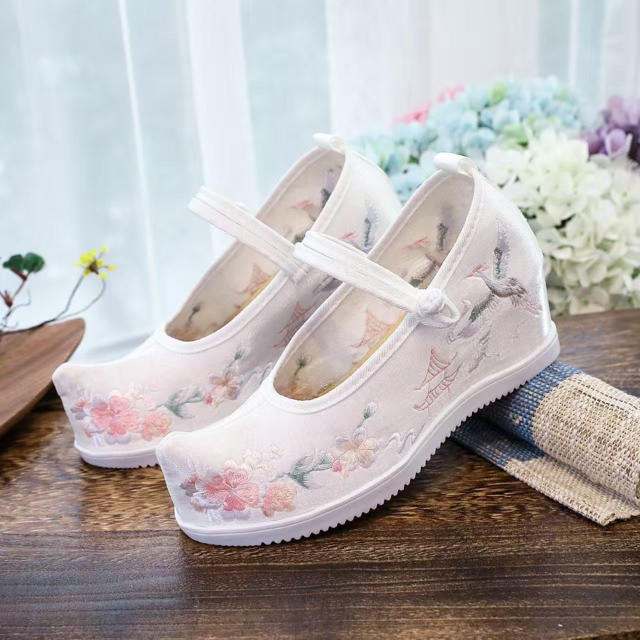 Chaussures brodées internes po - Embroidery Fabric avis et prix