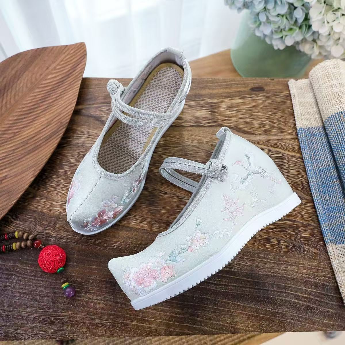 Chaussures brodées internes po - Embroidery Fabric avis et prix