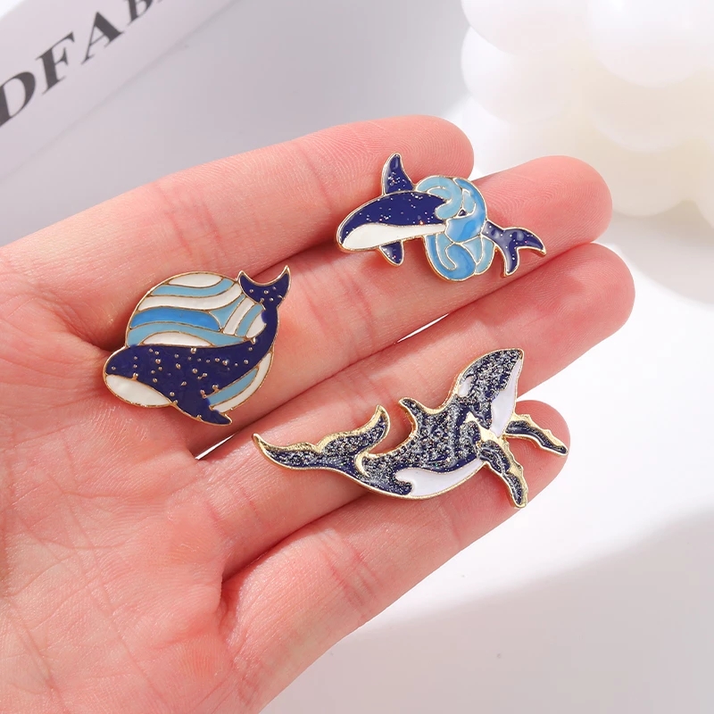 Broche en émail série baleine  - Embroidery Whale avis et prix