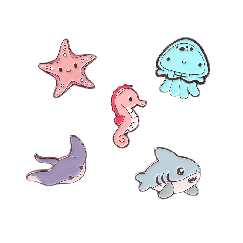 Lot de Broches Émaillées Anima - Embroidery Whale avis et prix